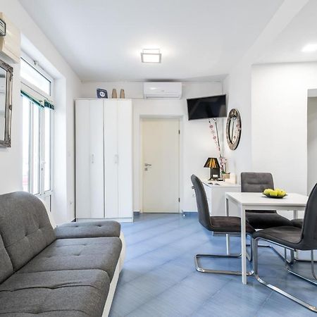 Charming Apartment สปลิท ภายนอก รูปภาพ