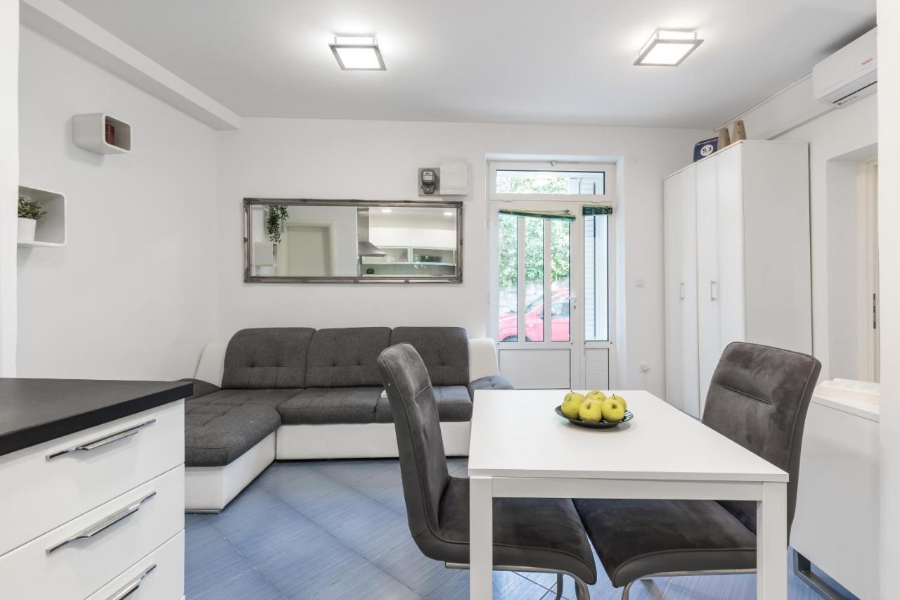Charming Apartment สปลิท ภายนอก รูปภาพ