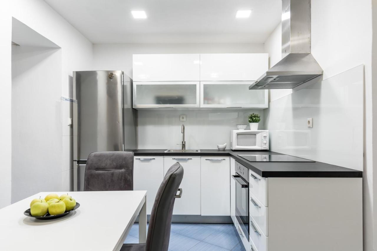 Charming Apartment สปลิท ภายนอก รูปภาพ